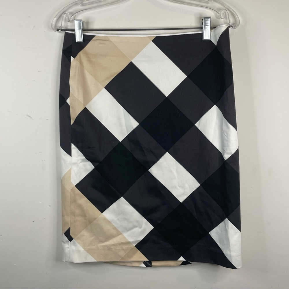 White House Black Market midi pencil skirt size 4 multicoloured professional